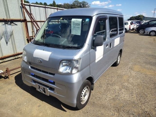 11559 Daihatsu Hijet van S321V 2017 г. (LUM Tokyo Nyusatsu)